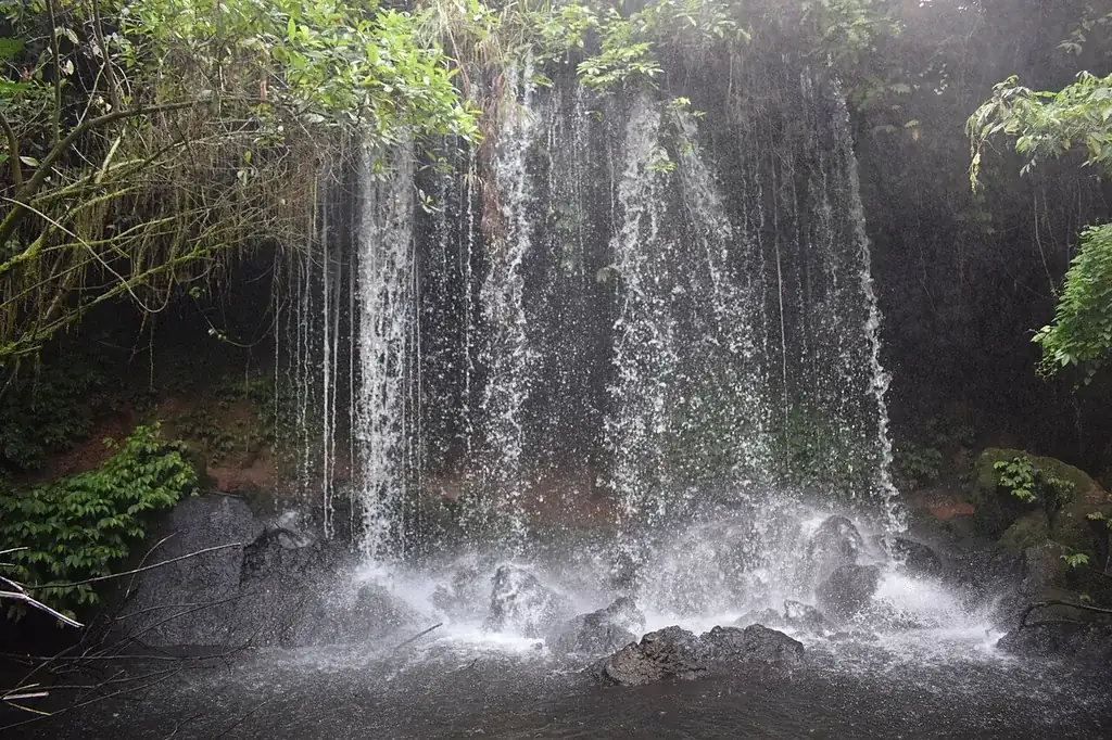 Amabere ga Nyina Mwiru caves
