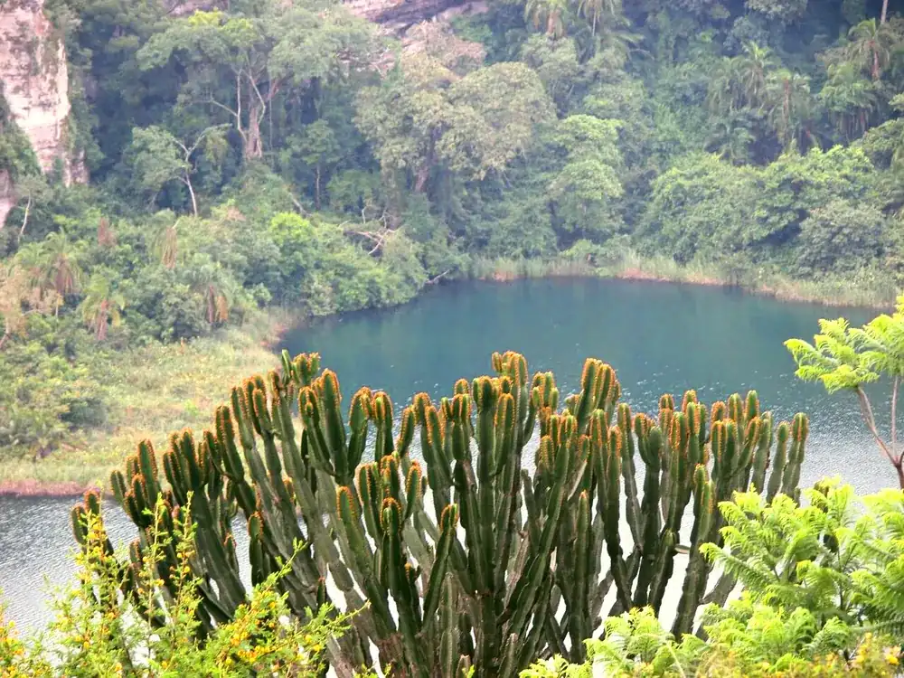 Lake Kyaninga crater lake