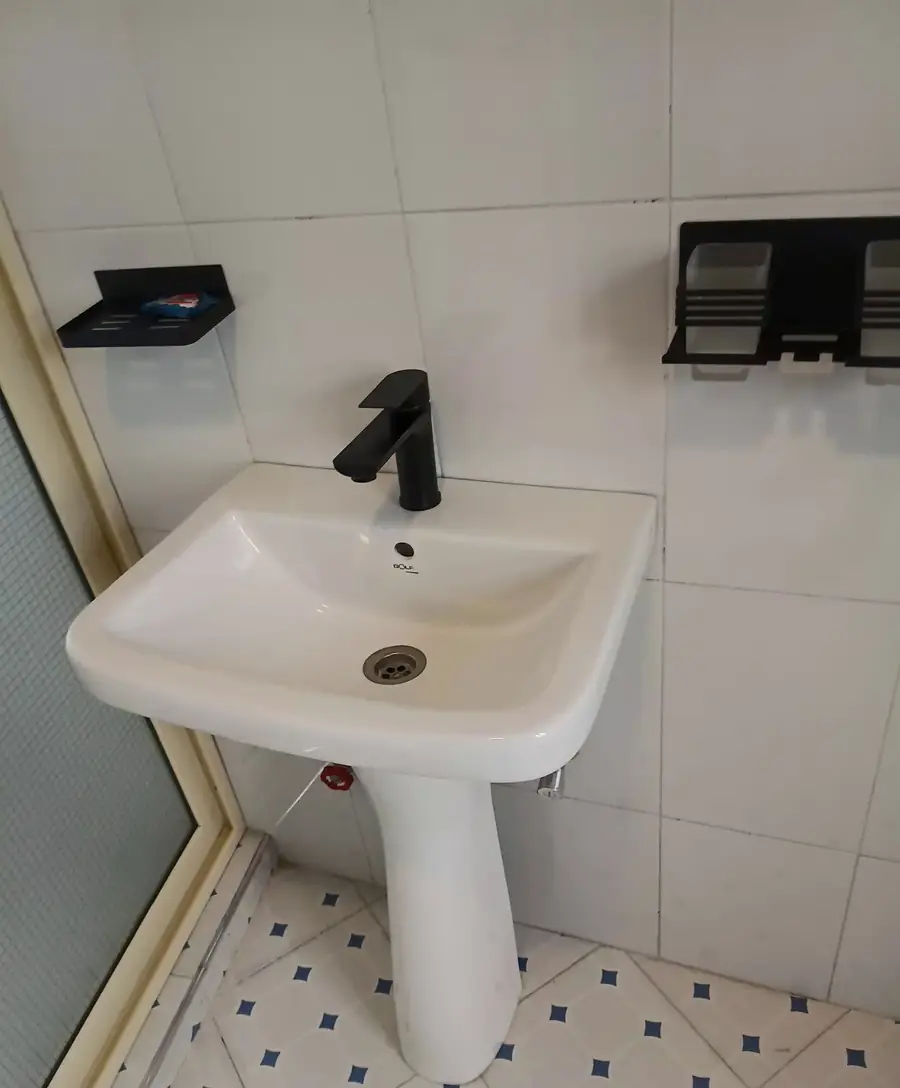 Bathroom vanity
