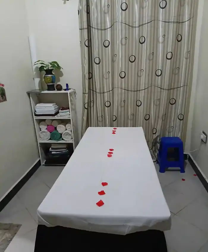 Relie Motel massage room